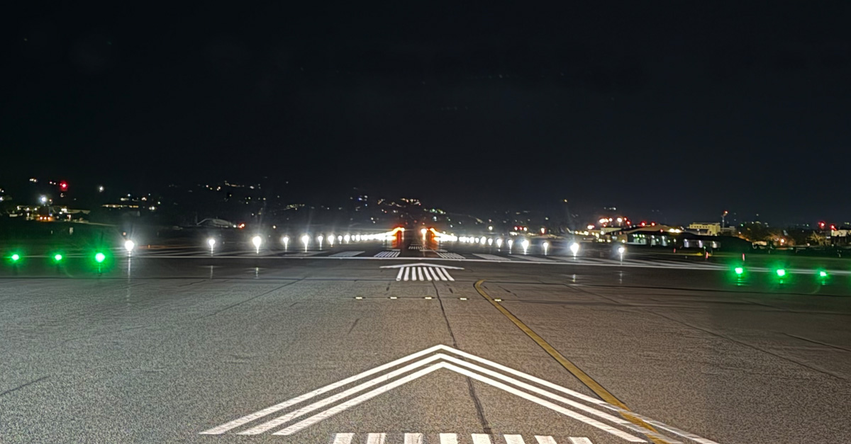 Kelowna International Airport installs LED lighting on runway and taxiways